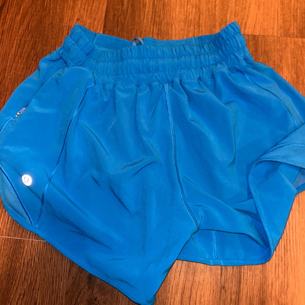 Lululemon Athletica Blue Women's Shorts